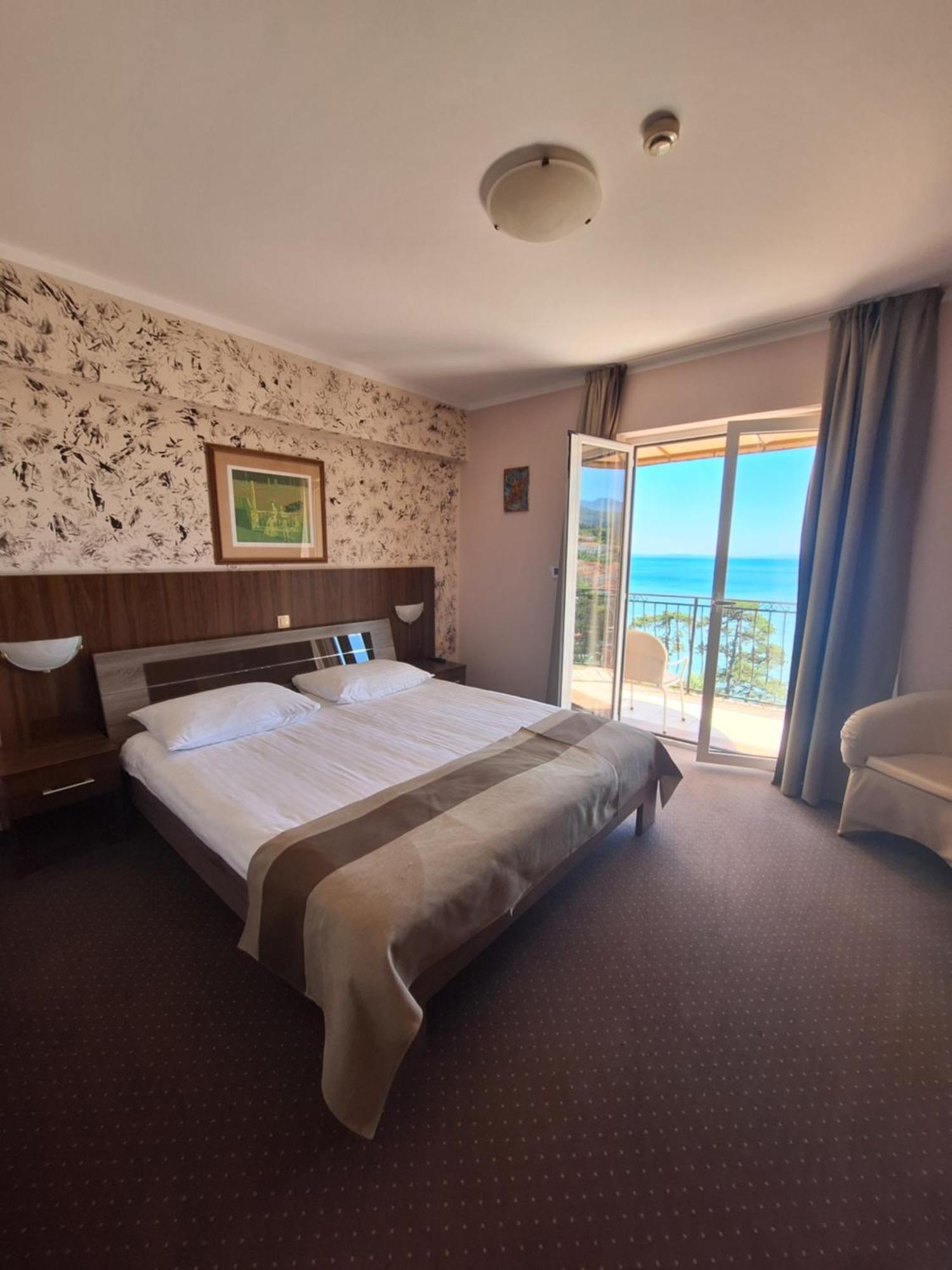 Villa Volosko With Private Parking And Breakfast,Seaview Exterior foto